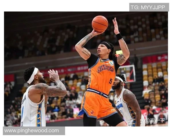 CBA精彩回放上海队对阵北京队的激烈比赛全程回顾与精彩瞬间分析 CBA精彩回放上海队对阵北京队的激烈比赛全程回顾与精彩瞬间分析