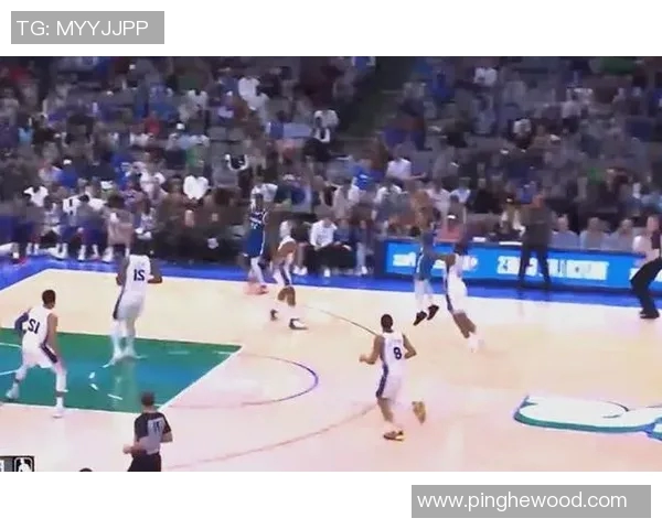 CCTV勇士与76人激战正酣谁能在这场对决中笑到最后