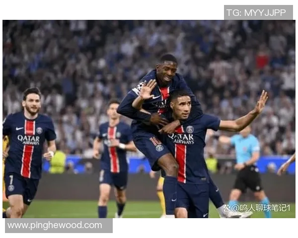 斯特拉斯堡主场迎战巴黎圣日耳曼争夺法甲积分榜关键战役