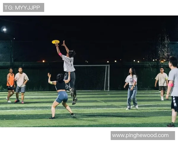 武汉飞盘队在世界滑板锦标赛中以55分稳居积分榜首位